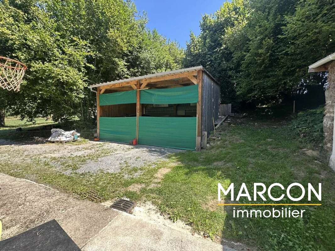 Maison à SAINT-SULPICE-LAURIERE