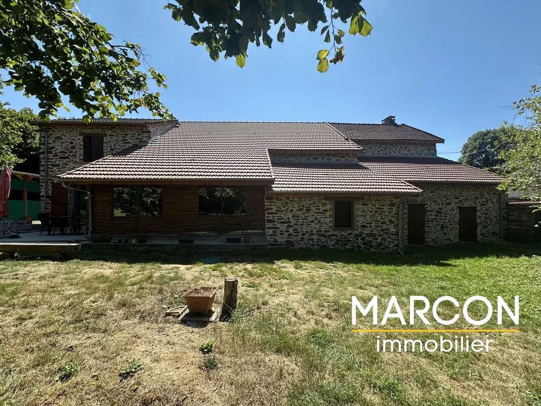 Maison à SAINT-SULPICE-LAURIERE