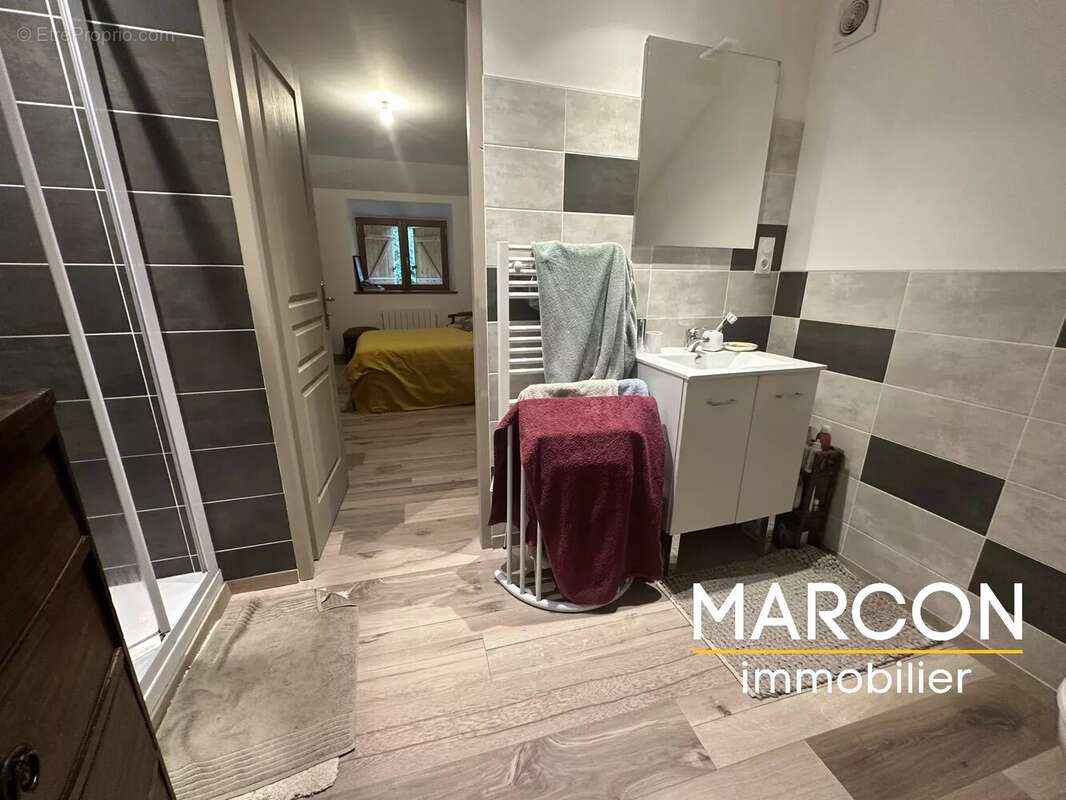 Maison à SAINT-SULPICE-LAURIERE