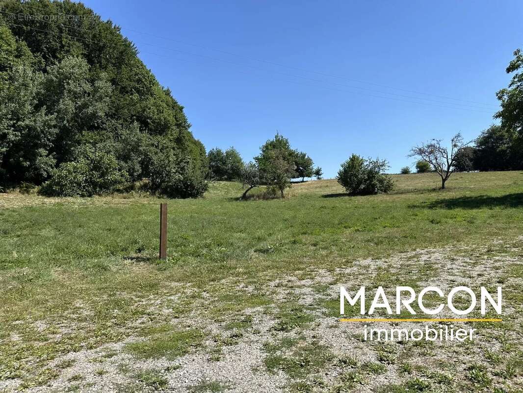 Maison à SAINT-SULPICE-LAURIERE