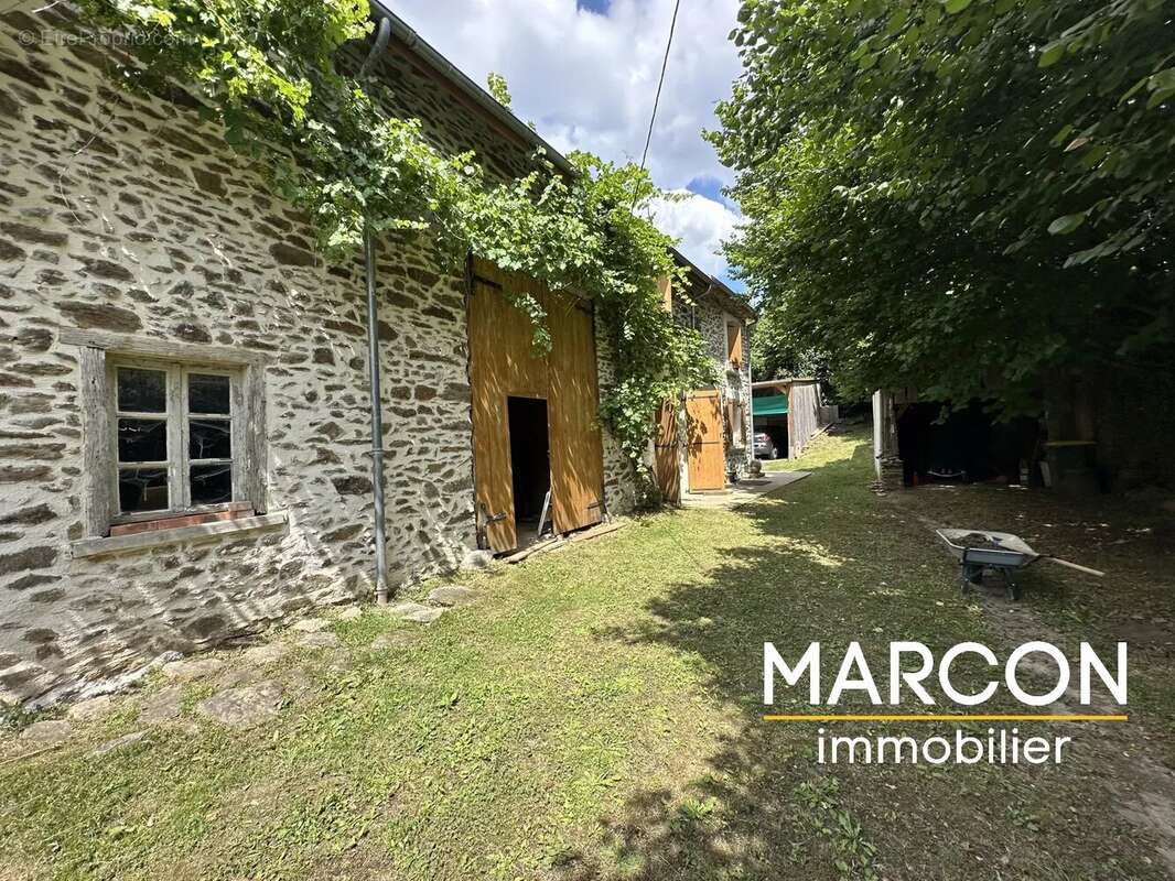 Maison à SAINT-SULPICE-LAURIERE