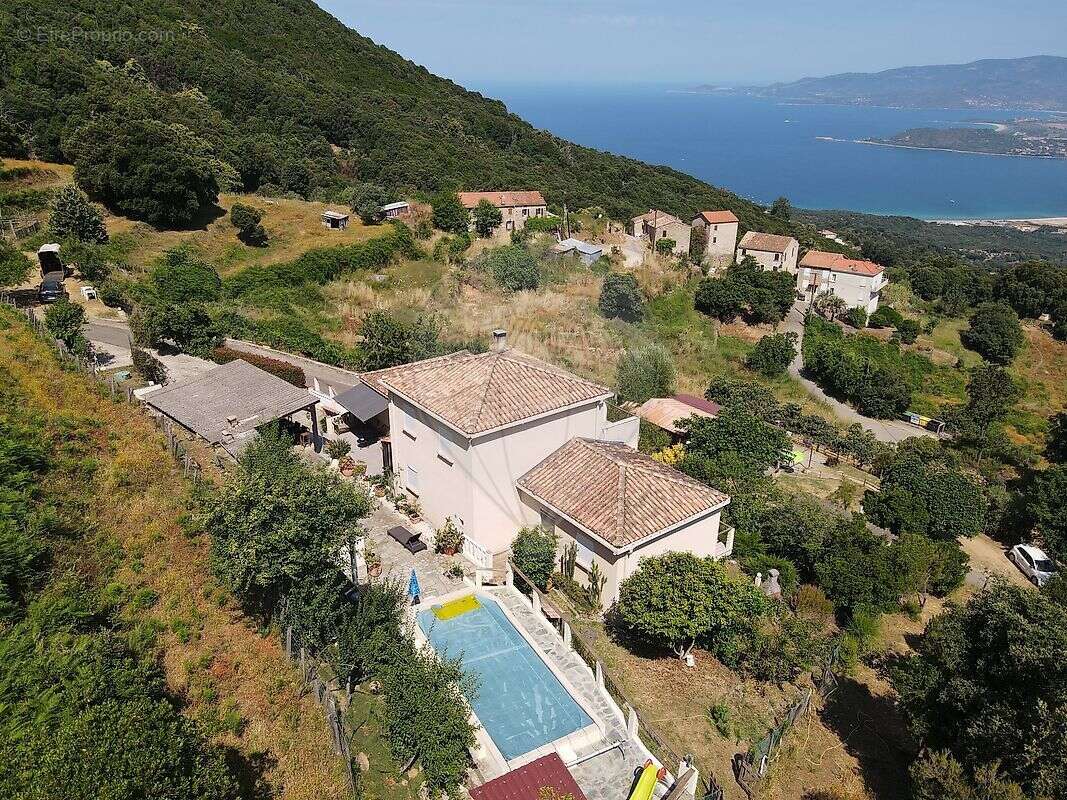 Maison à CALCATOGGIO