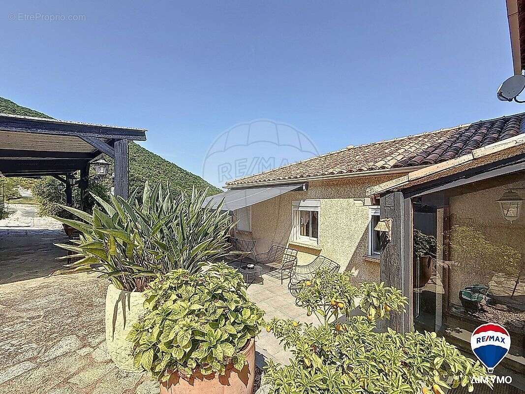 Maison à CALCATOGGIO