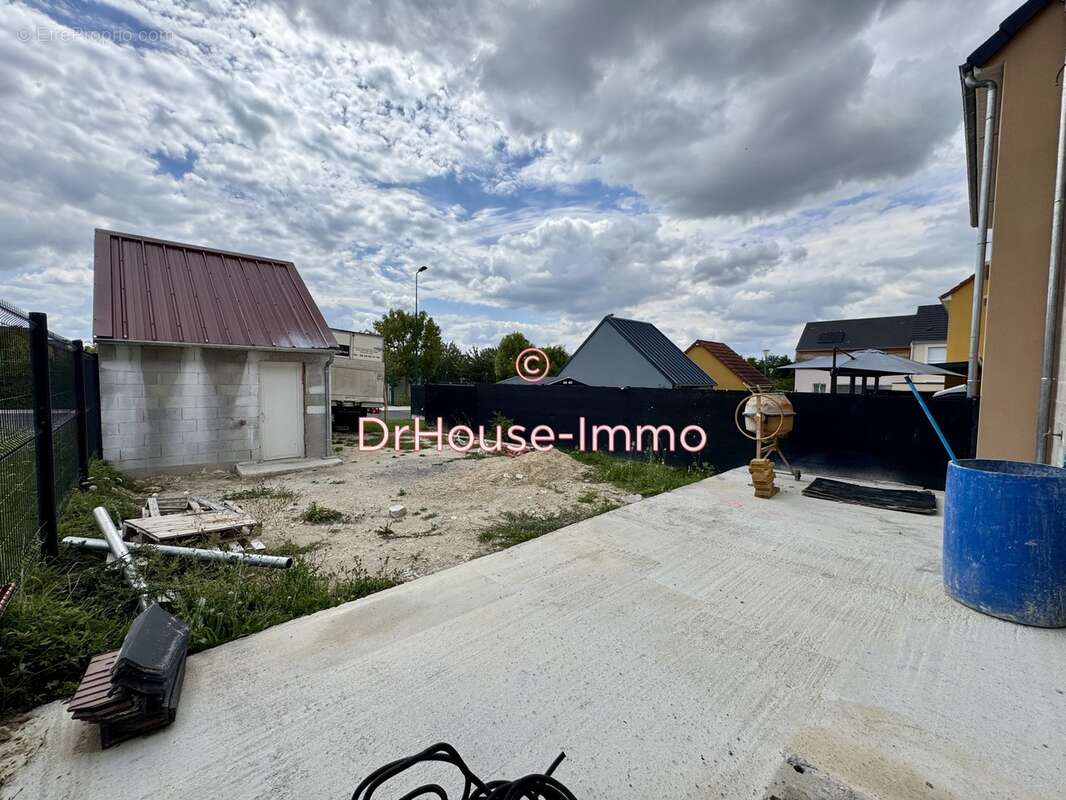 Maison à CHALETTE-SUR-LOING