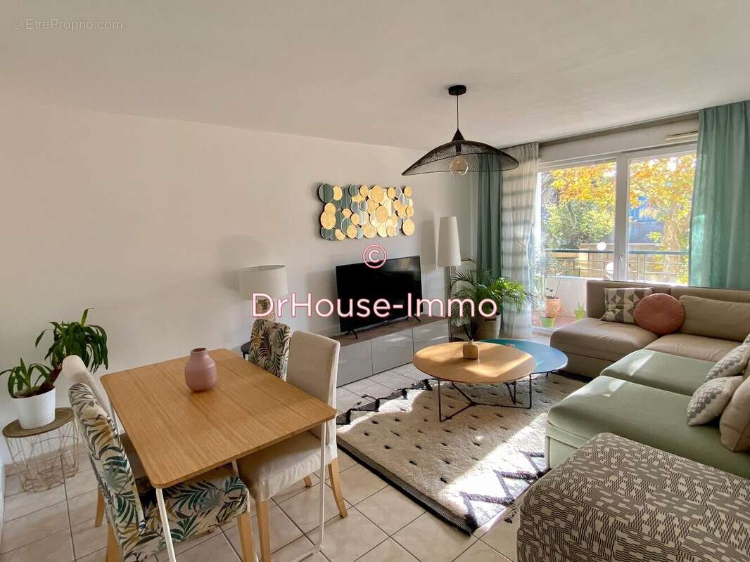 Appartement à SAINT-FONS