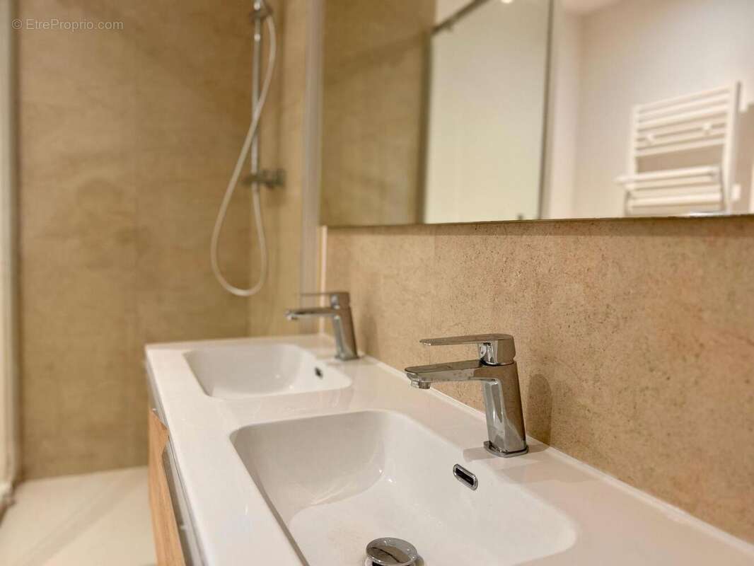   - Appartement à ANGERS