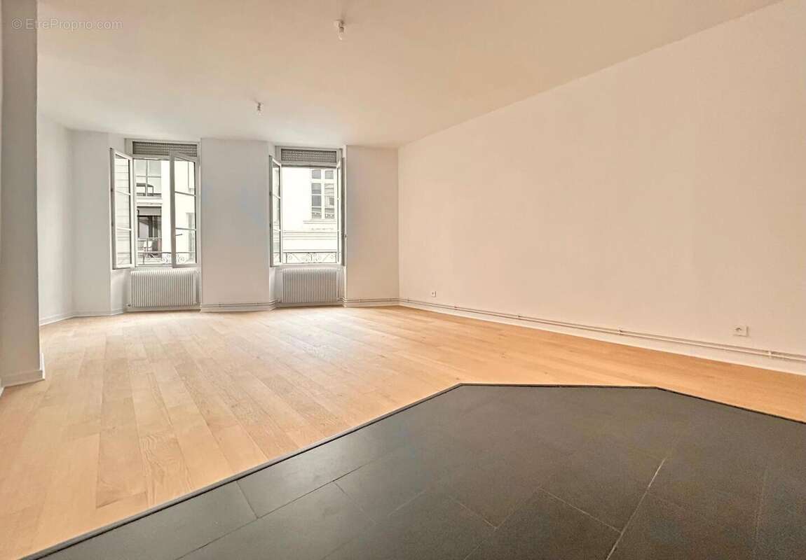   - Appartement à ANGERS