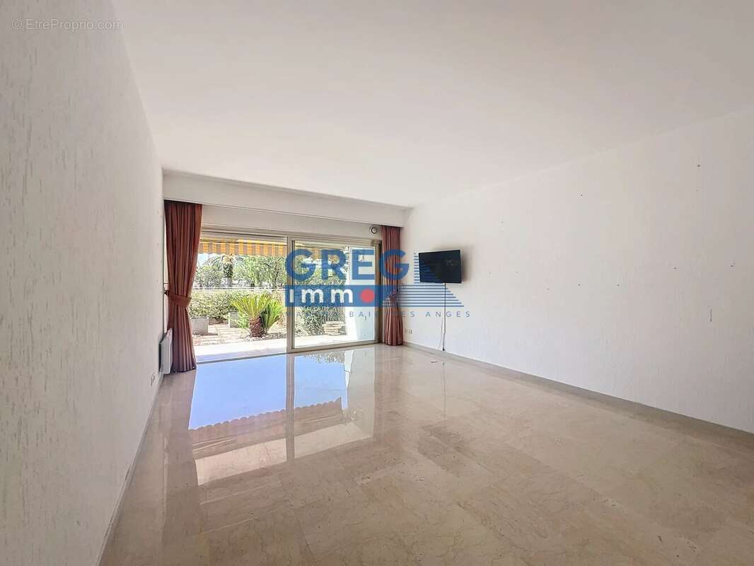 Appartement à VILLENEUVE-LOUBET