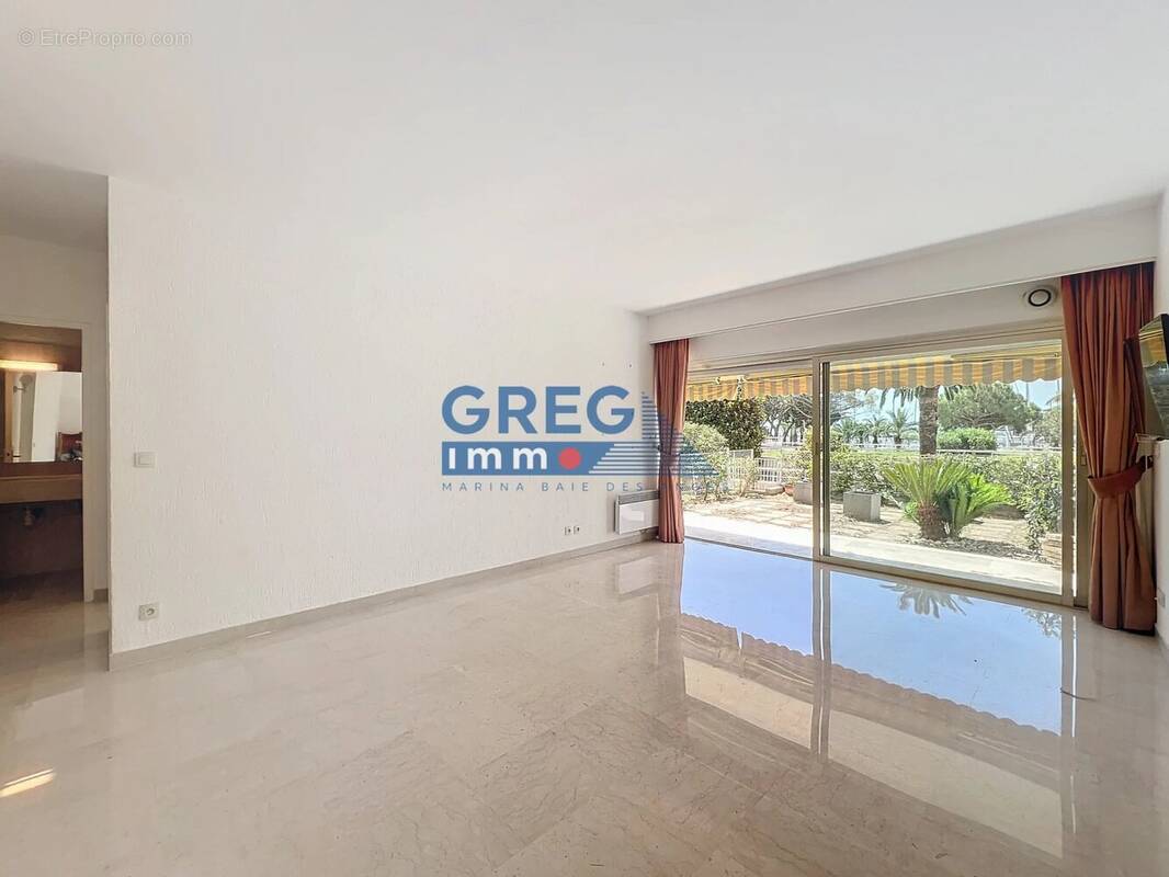 Appartement à VILLENEUVE-LOUBET