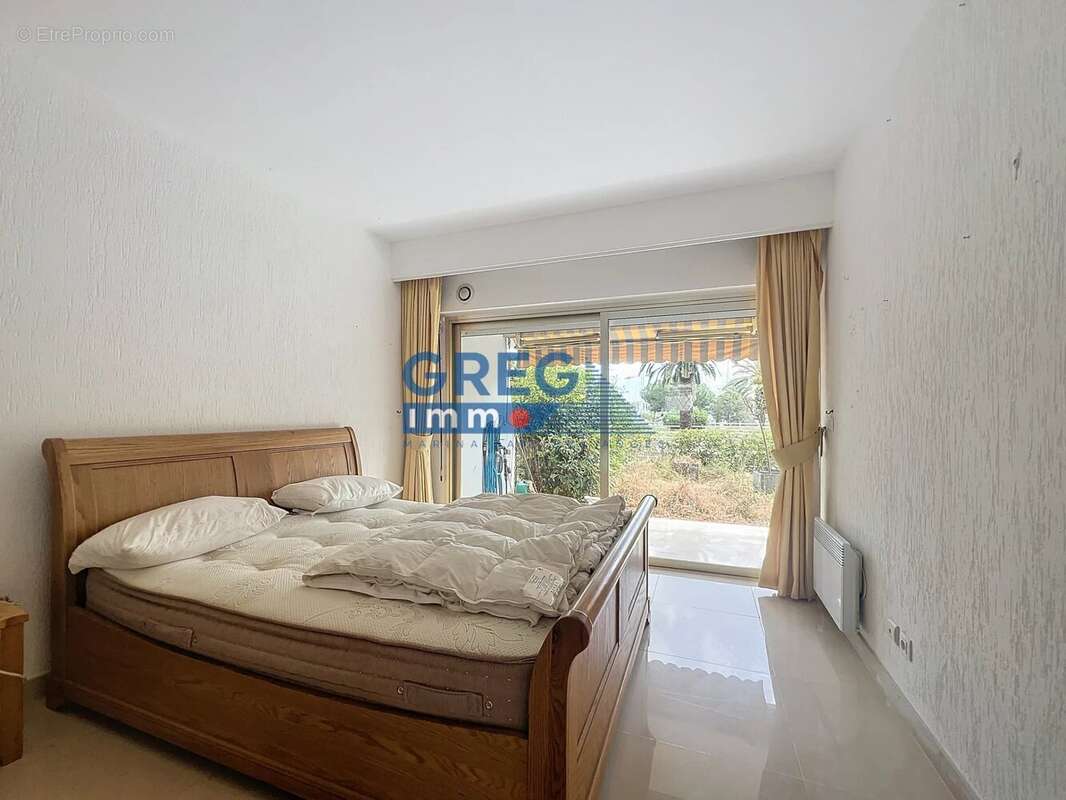 Appartement à VILLENEUVE-LOUBET