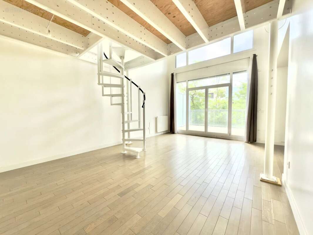 Appartement à PARIS-19E