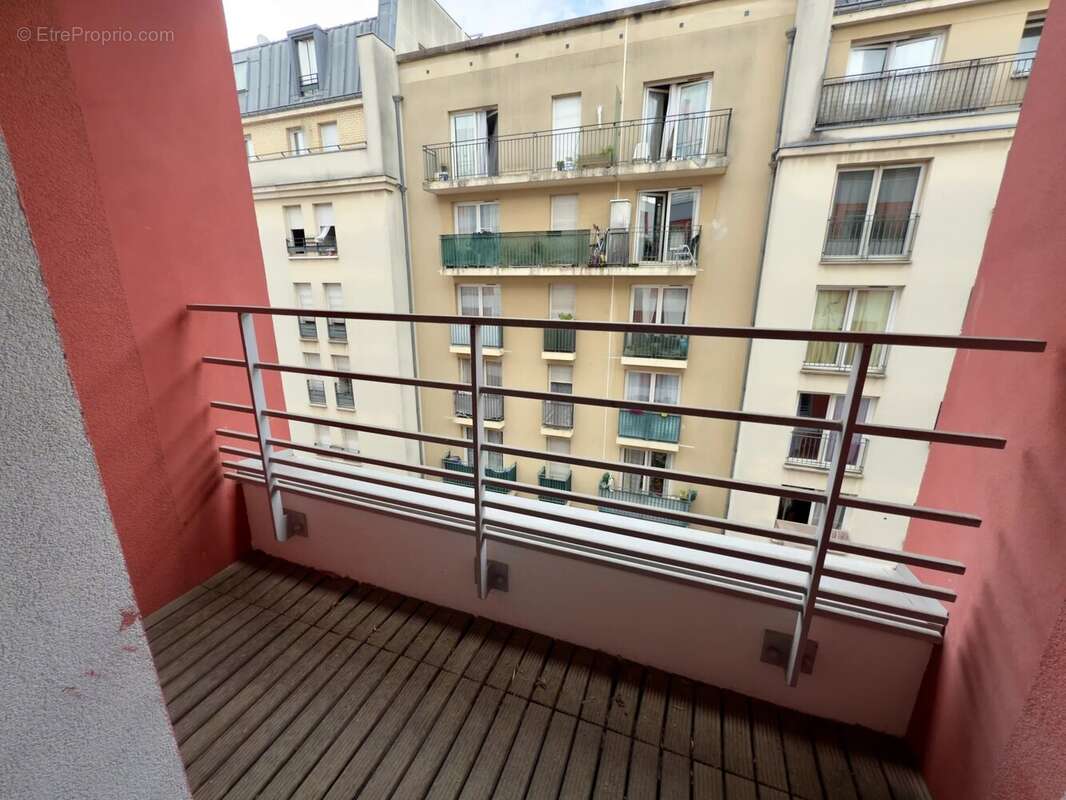 Appartement à PARIS-19E