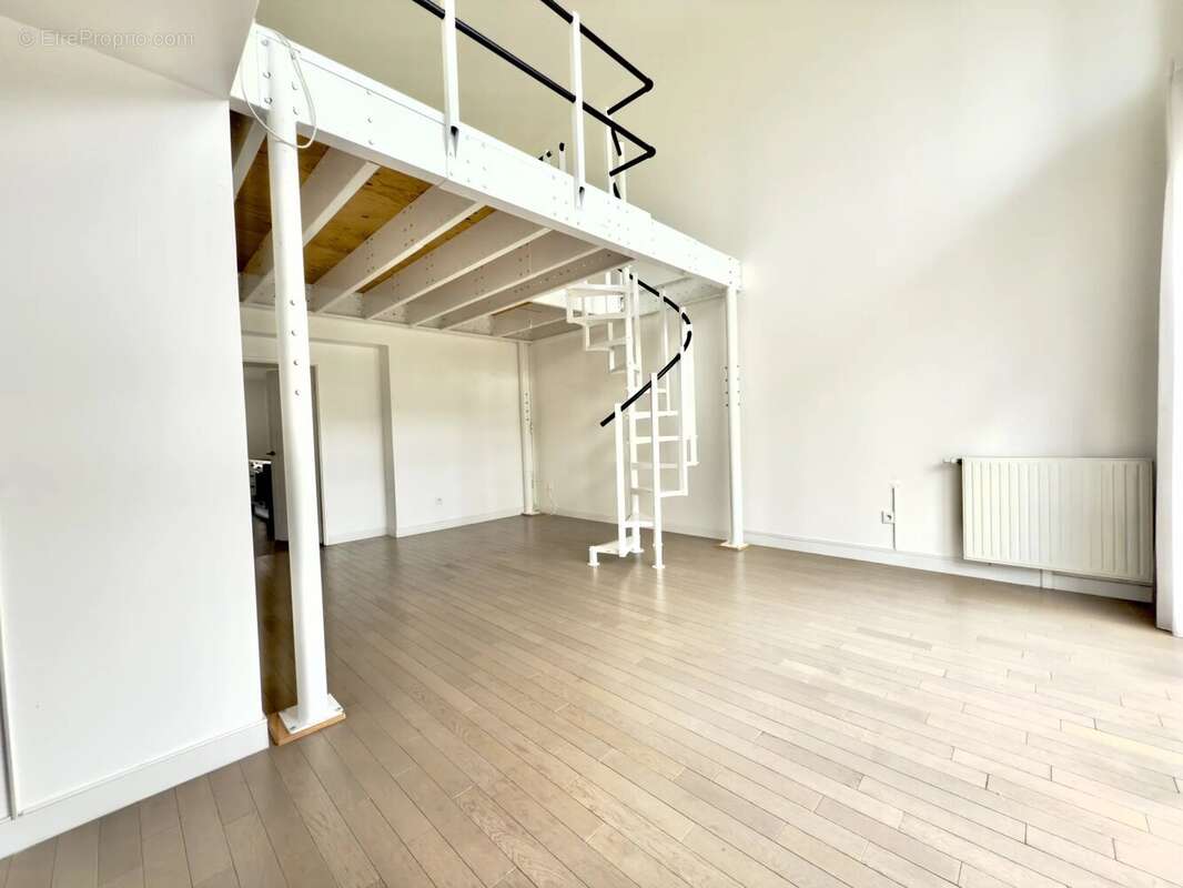 Appartement à PARIS-19E