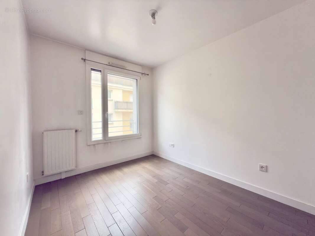 Appartement à PARIS-19E