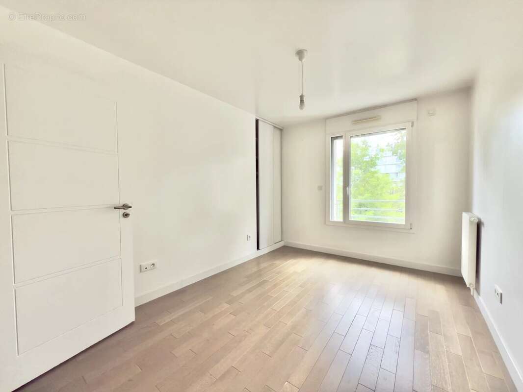 Appartement à PARIS-19E