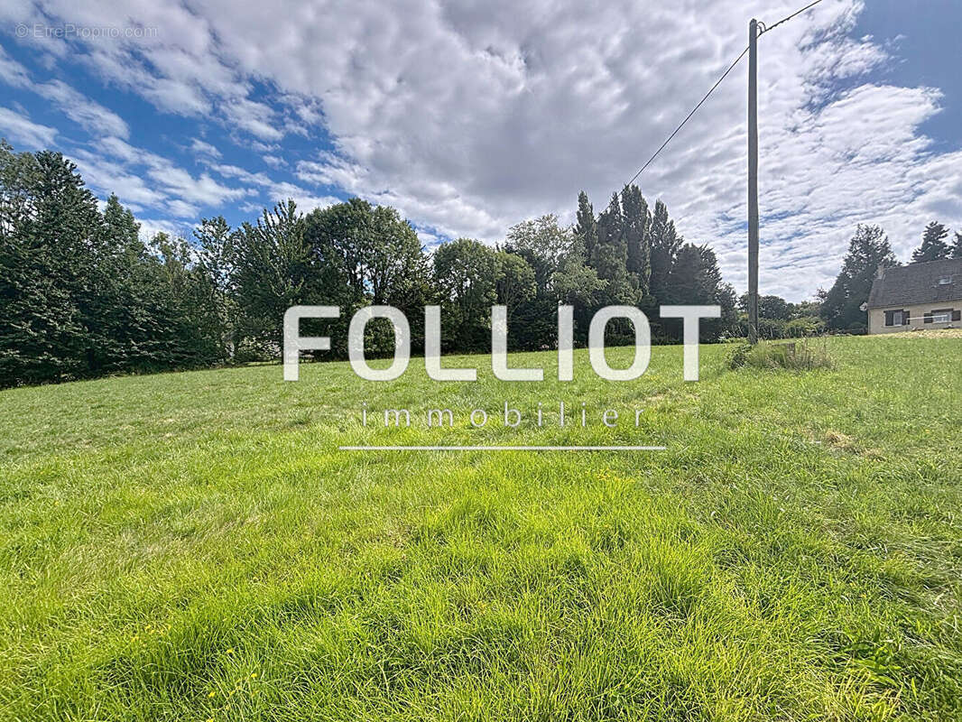 Terrain à GONNEVILLE-SUR-MER