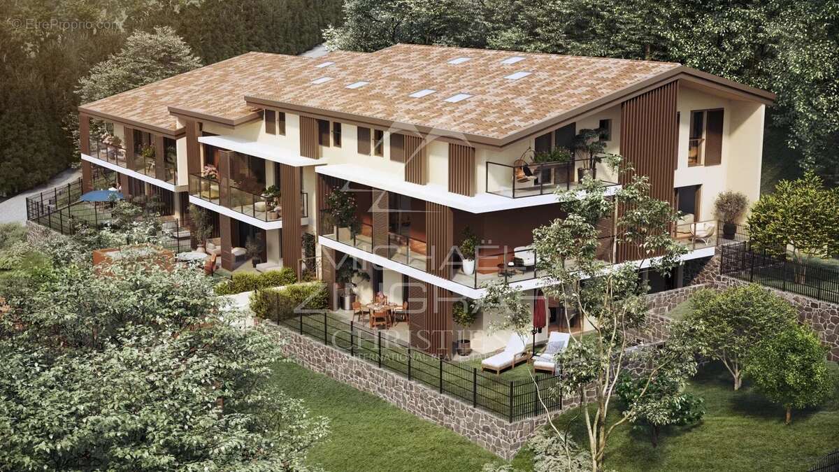 Appartement à MANDELIEU-LA-NAPOULE