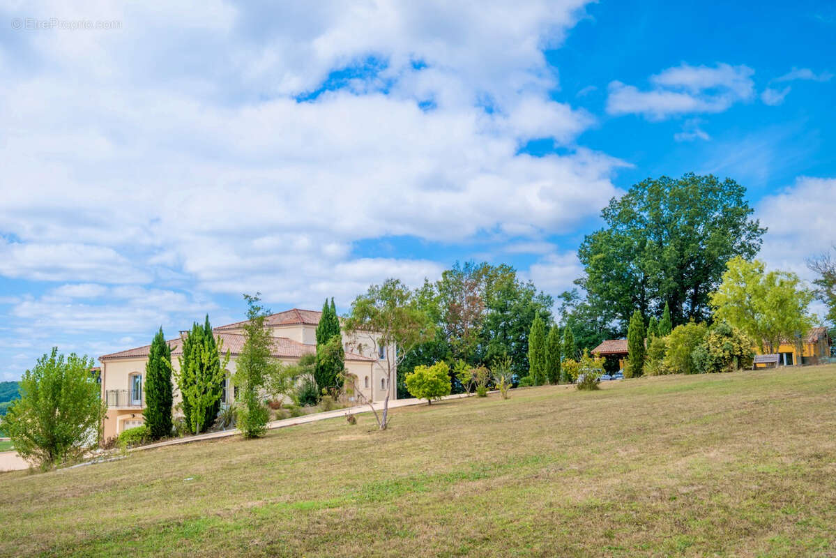 Maison à SAINTE-LIVRADE-SUR-LOT