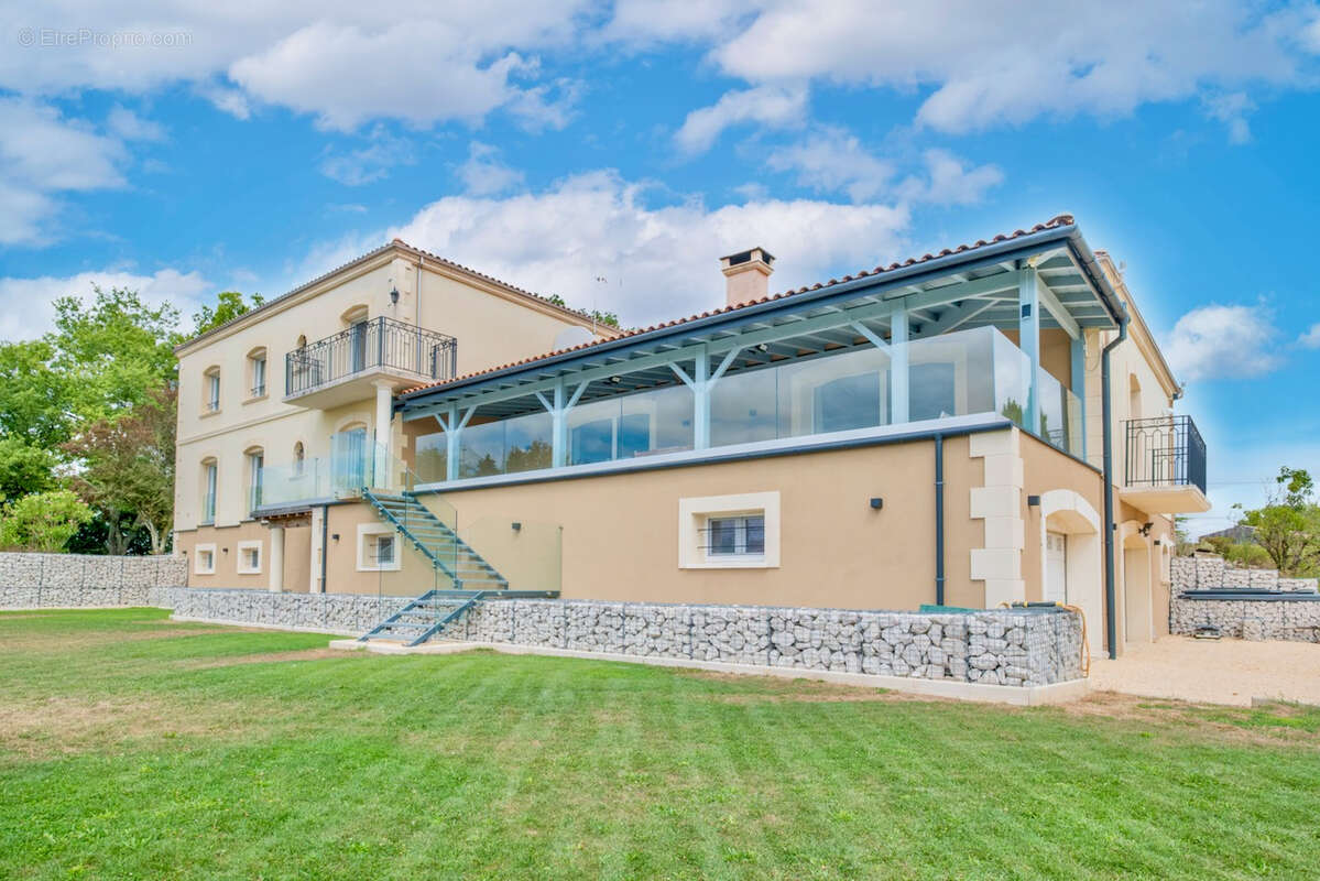 Maison à SAINTE-LIVRADE-SUR-LOT