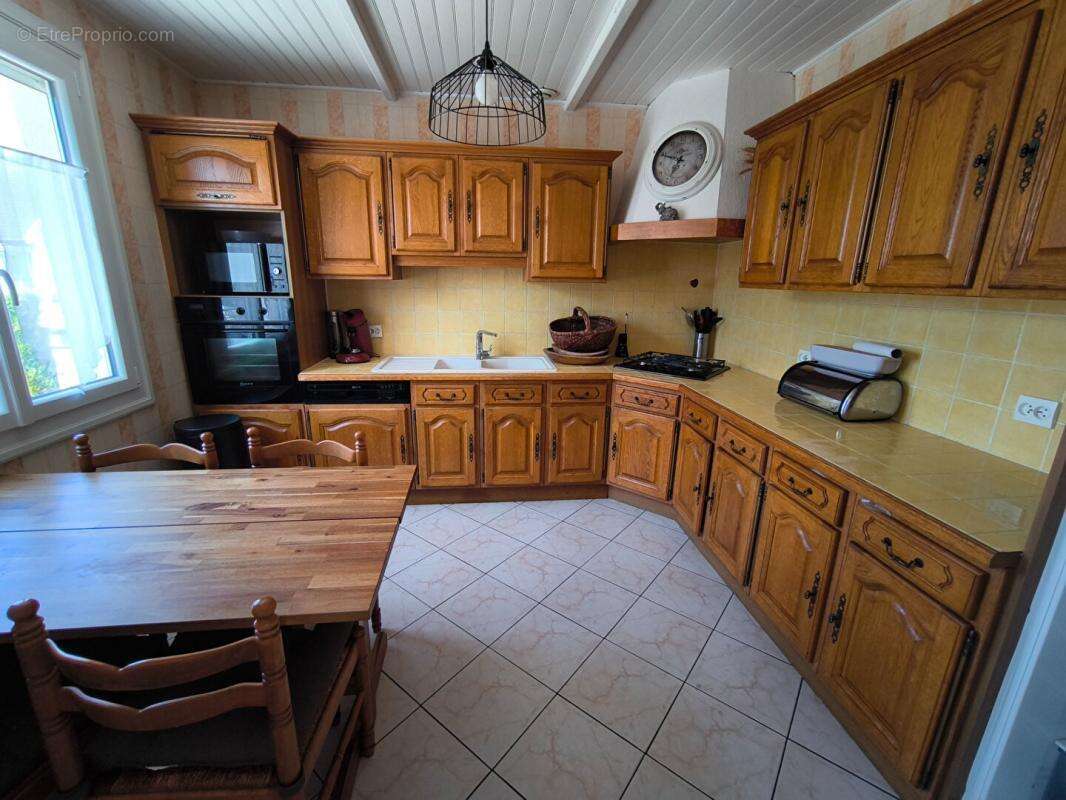 Maison à ETAMPES-SUR-MARNE