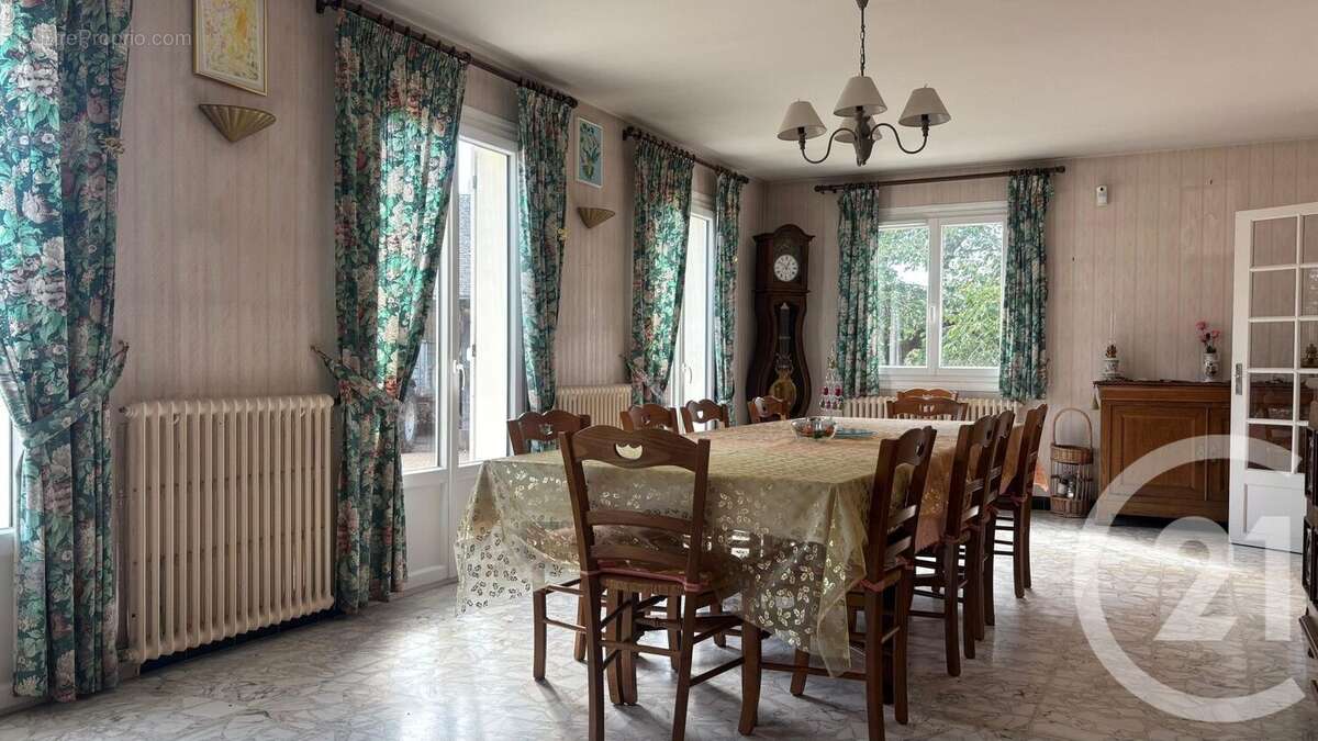 Maison à SOREL-MOUSSEL