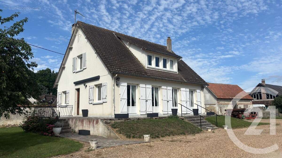 Maison à SOREL-MOUSSEL