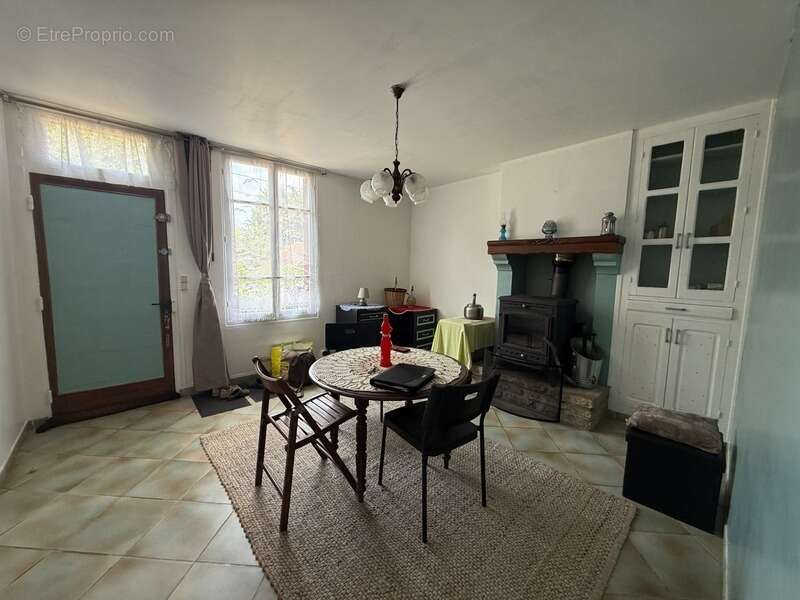 Maison à FRESSELINES