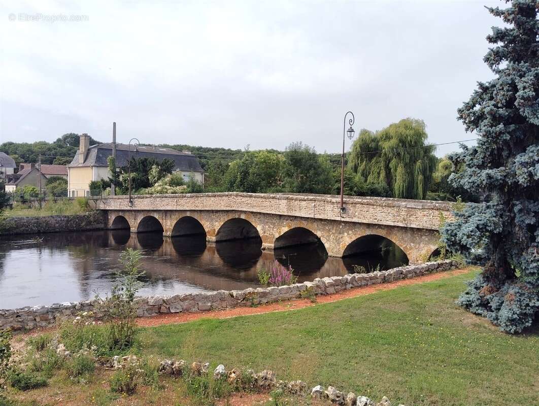 Maison à SAINT-REMY-SUR-AVRE