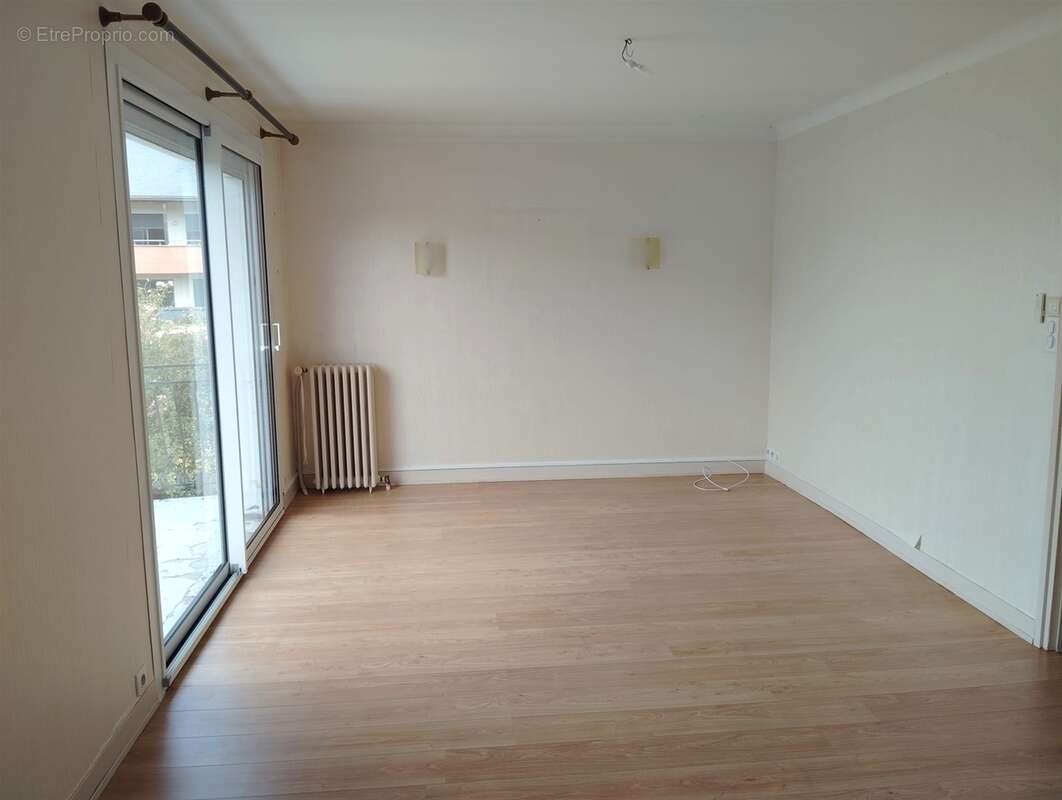 Maison à SAINT-REMY-SUR-AVRE