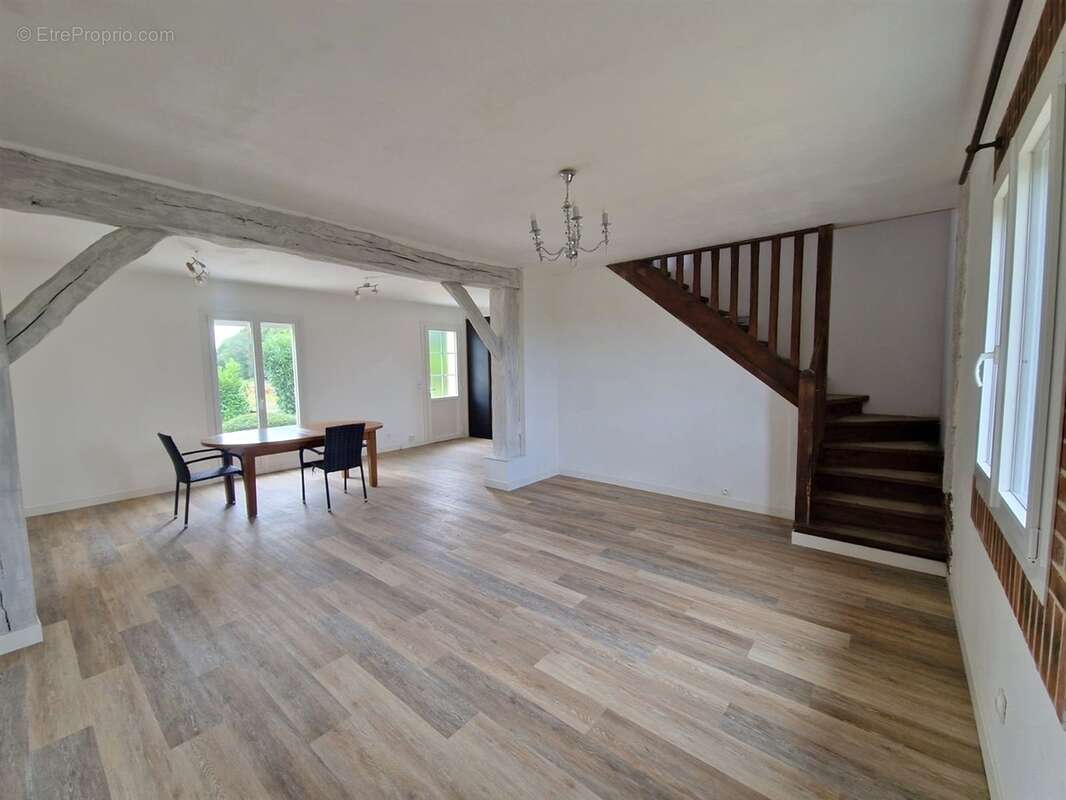 Maison à NONANCOURT