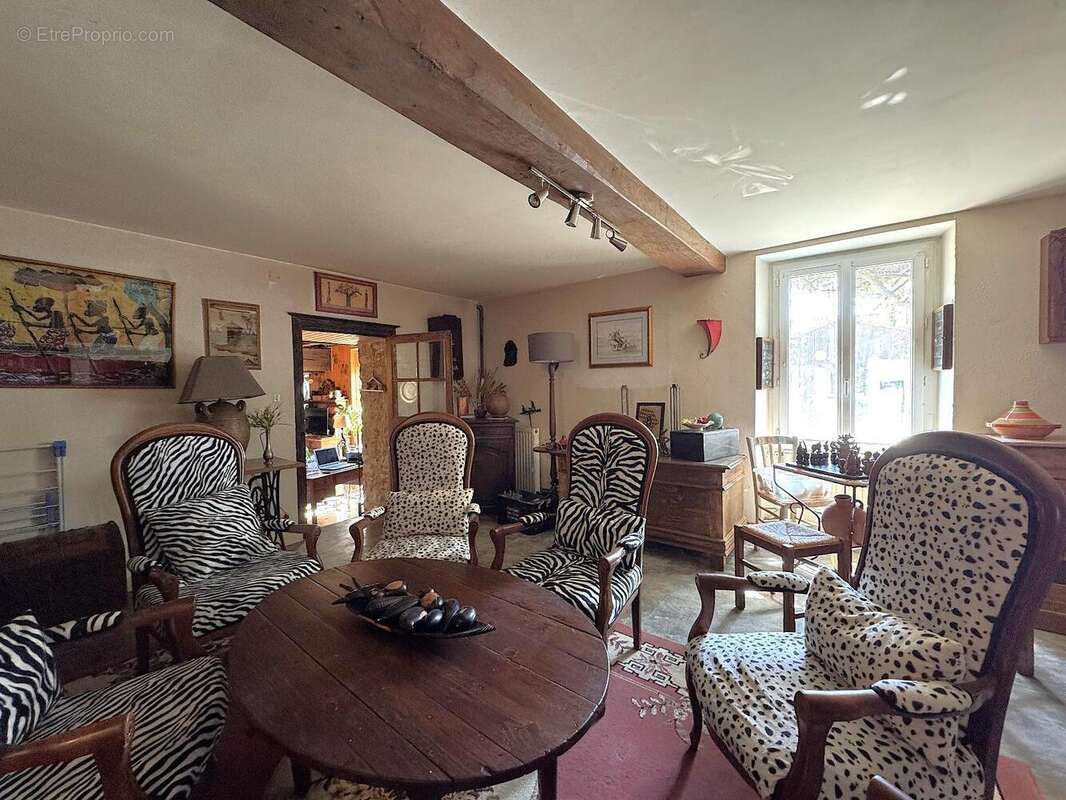   - Maison à MAUZE-THOUARSAIS