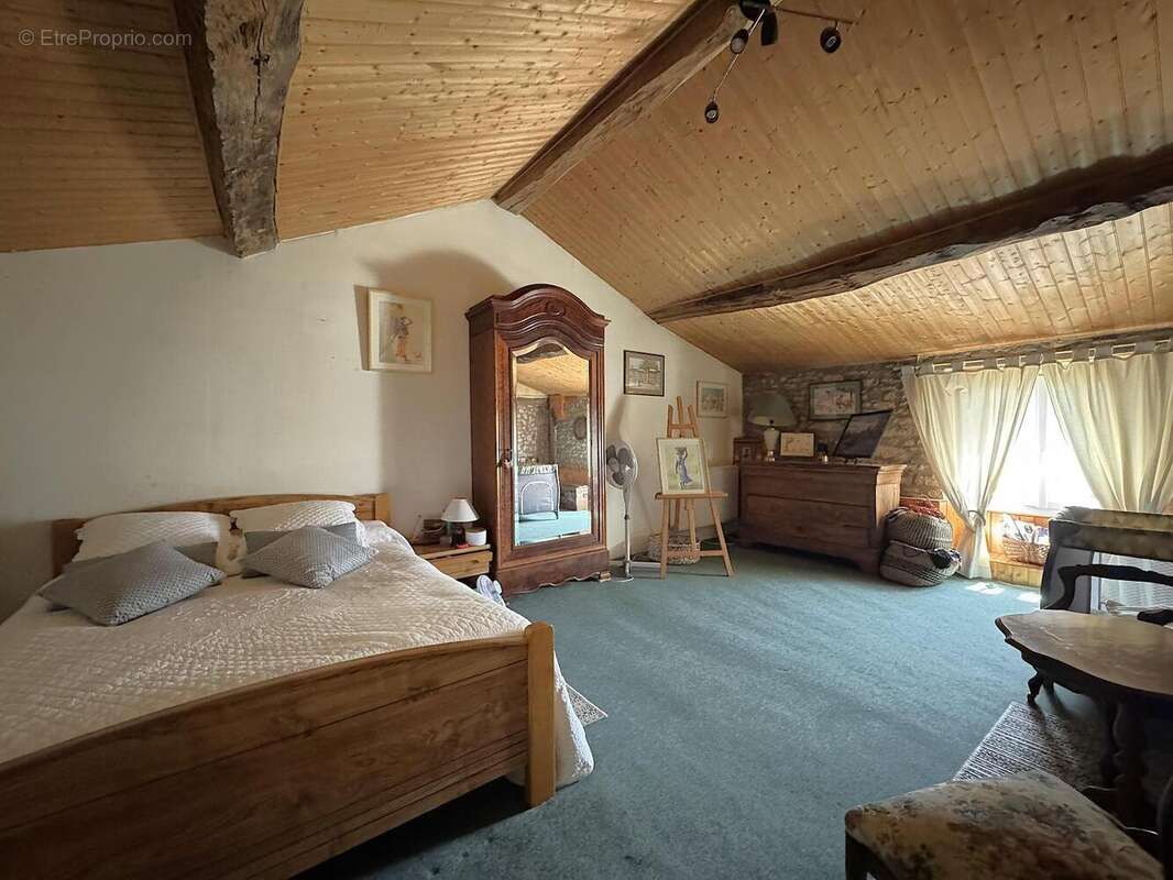   - Maison à MAUZE-THOUARSAIS