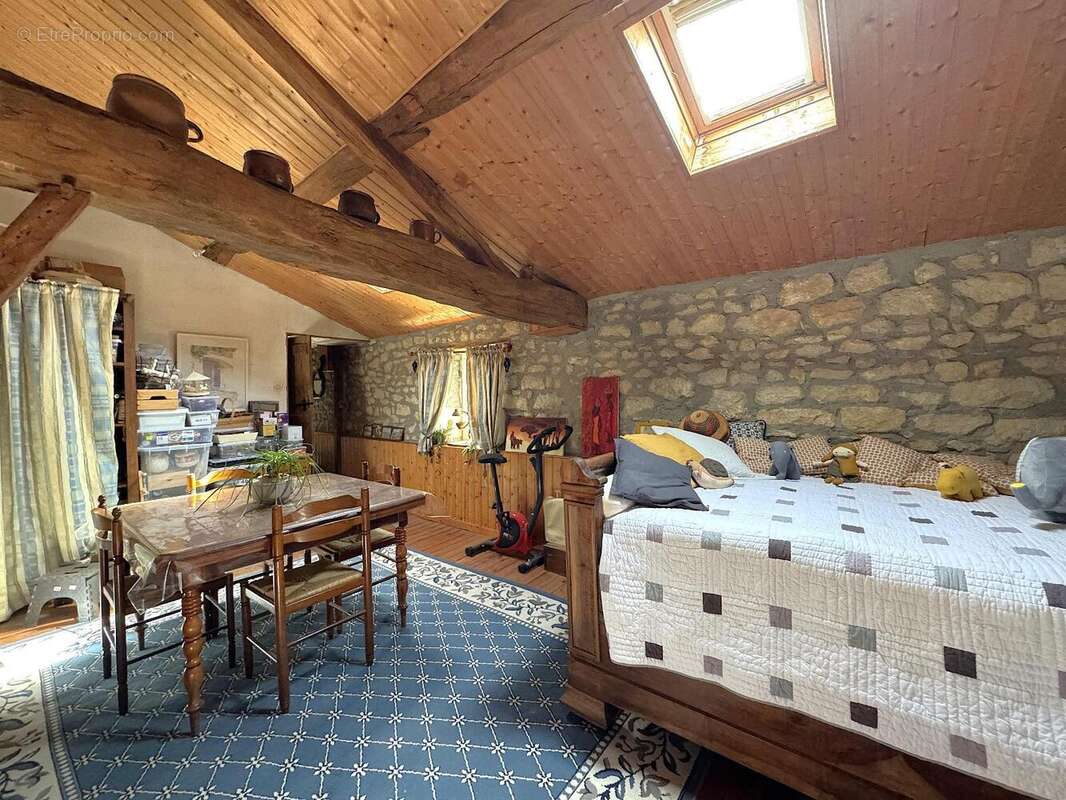   - Maison à MAUZE-THOUARSAIS