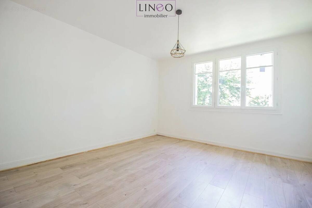 Appartement à THIAIS