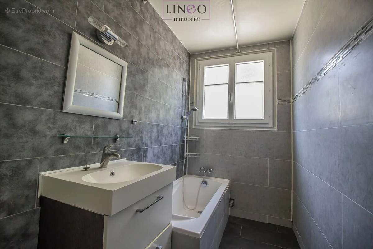 Appartement à THIAIS