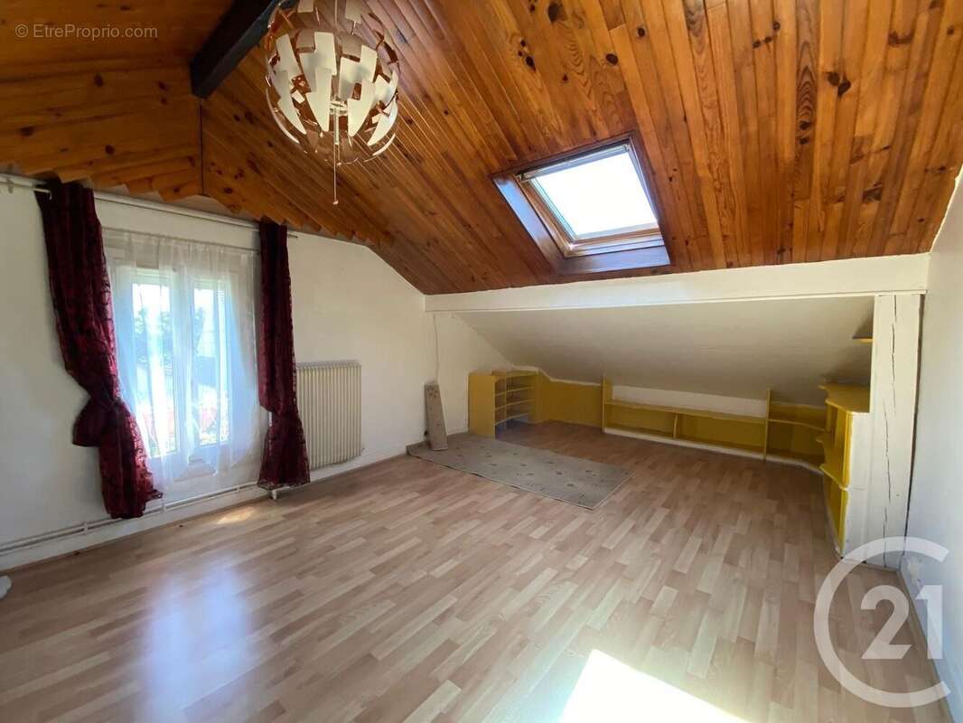 Maison à TREMBLAY-EN-FRANCE