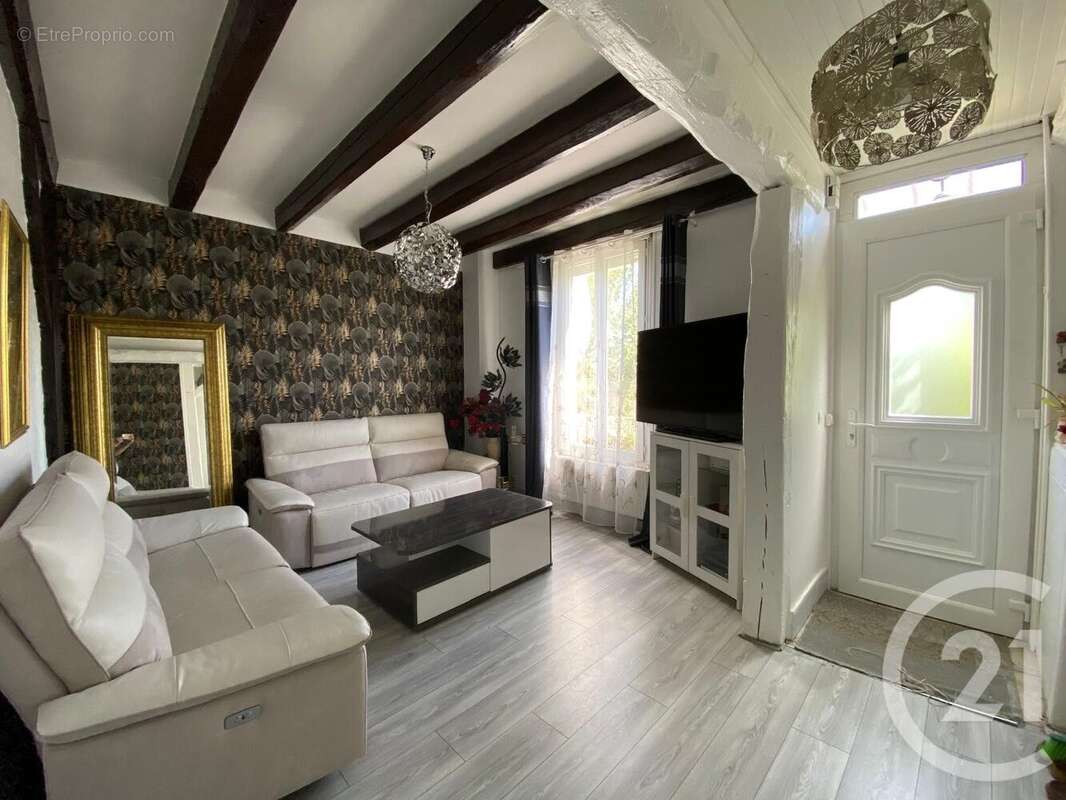 Maison à TREMBLAY-EN-FRANCE