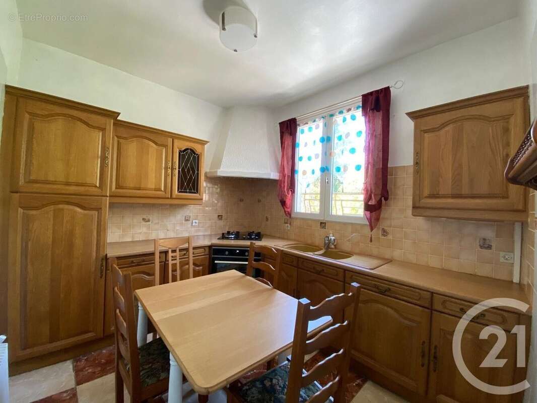 Maison à TREMBLAY-EN-FRANCE