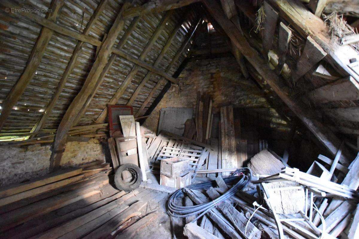 Maison à SAINT-CERNIN