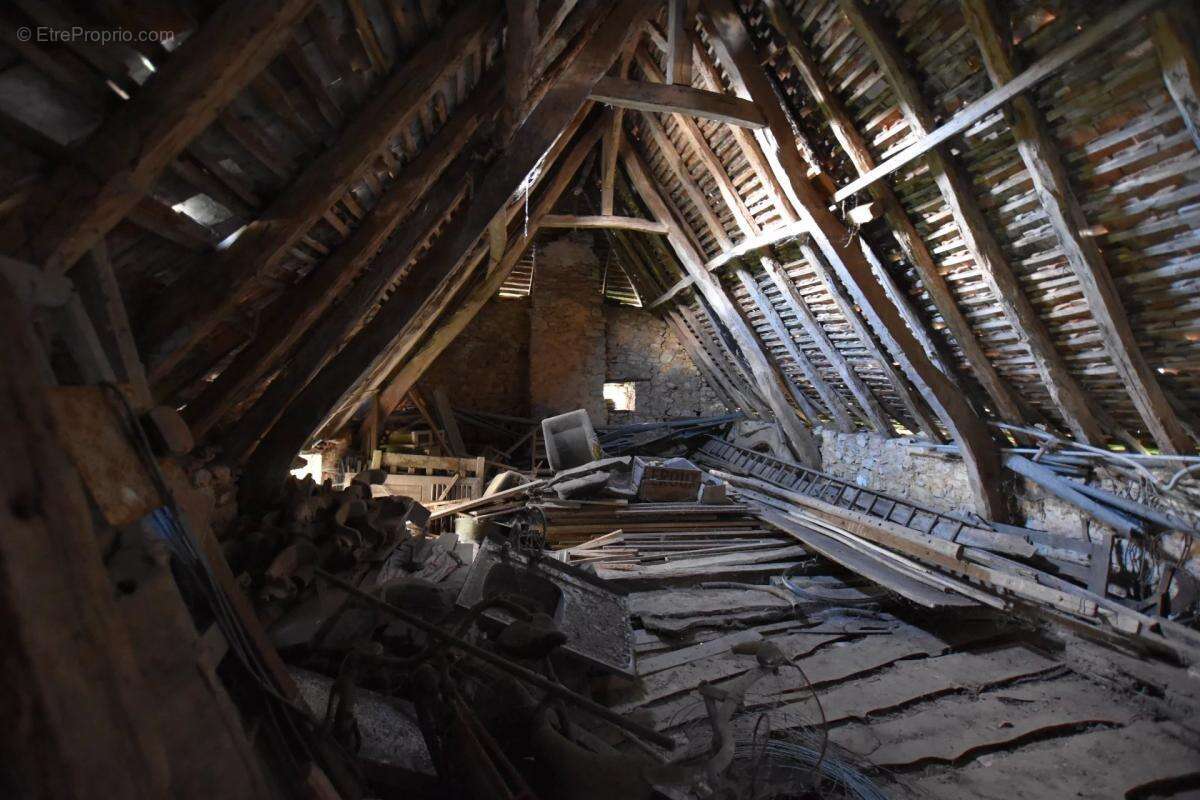 Maison à SAINT-CERNIN