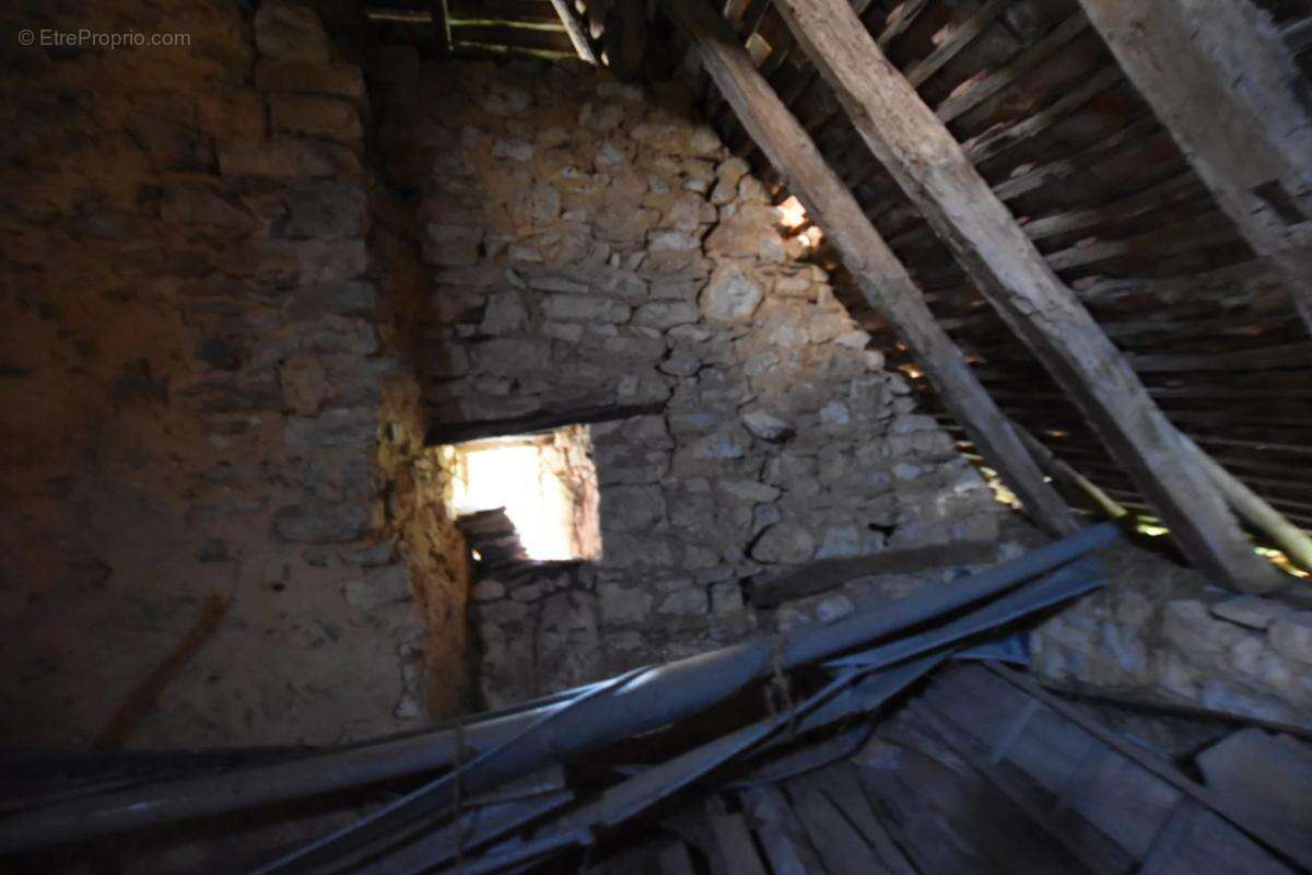 Maison à SAINT-CERNIN