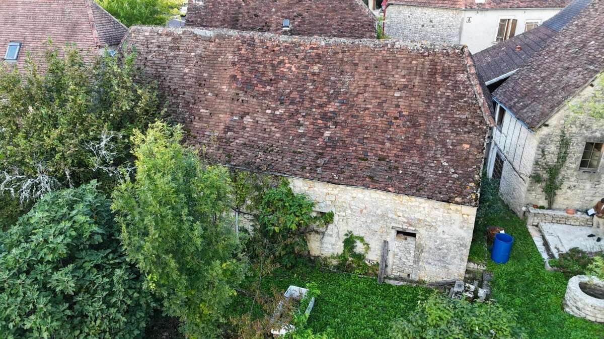 Maison à SAINT-CERNIN