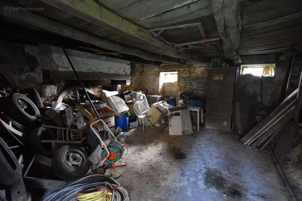 Maison à SAINT-CERNIN