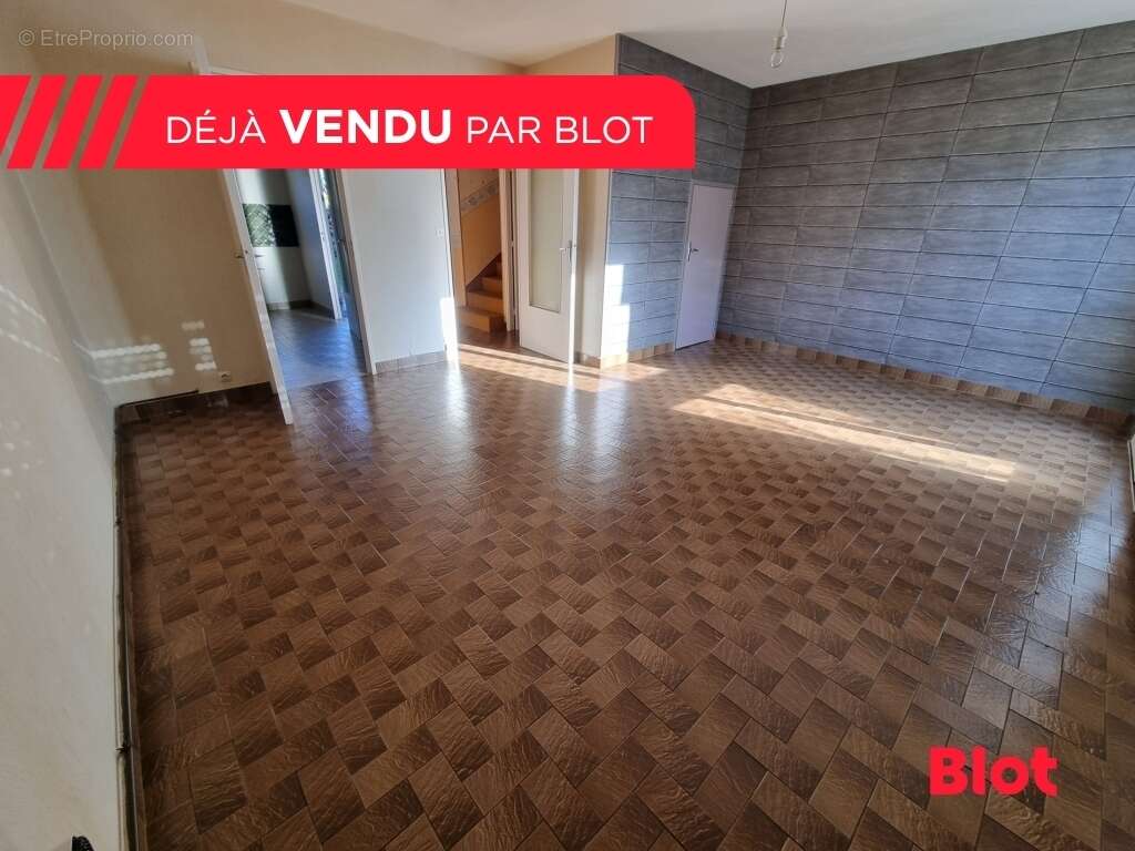 Maison à NOYAL-SUR-VILAINE