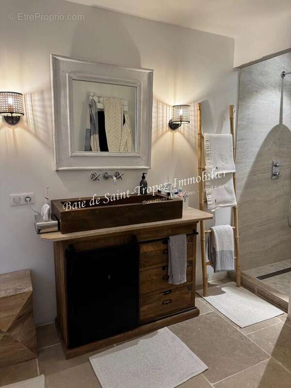 Appartement à SAINT-TROPEZ