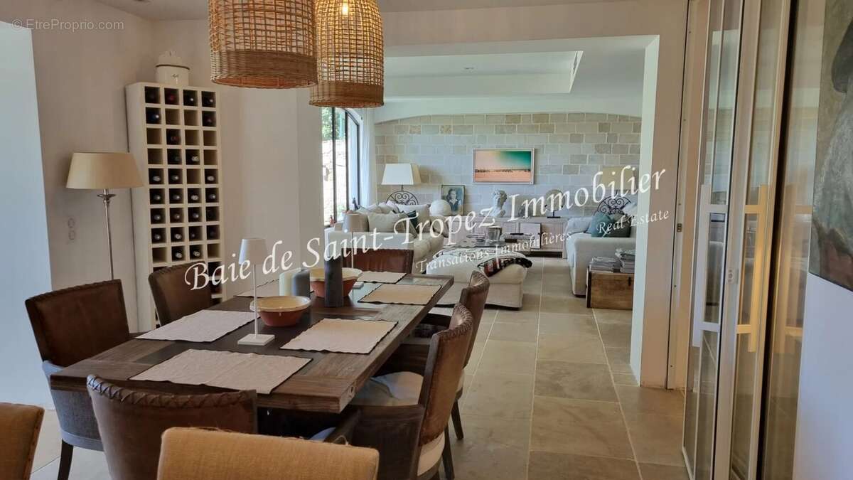 Appartement à SAINT-TROPEZ