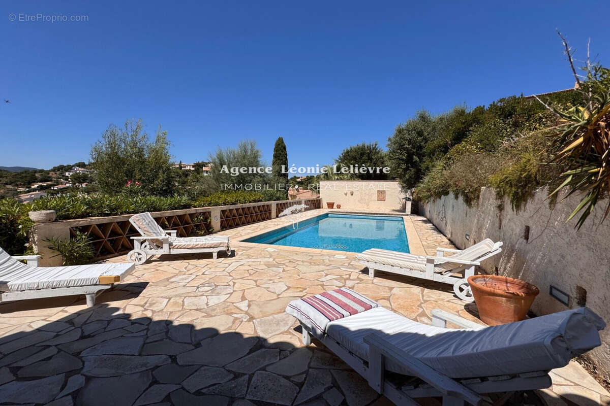 Maison à LES ISSAMBRES