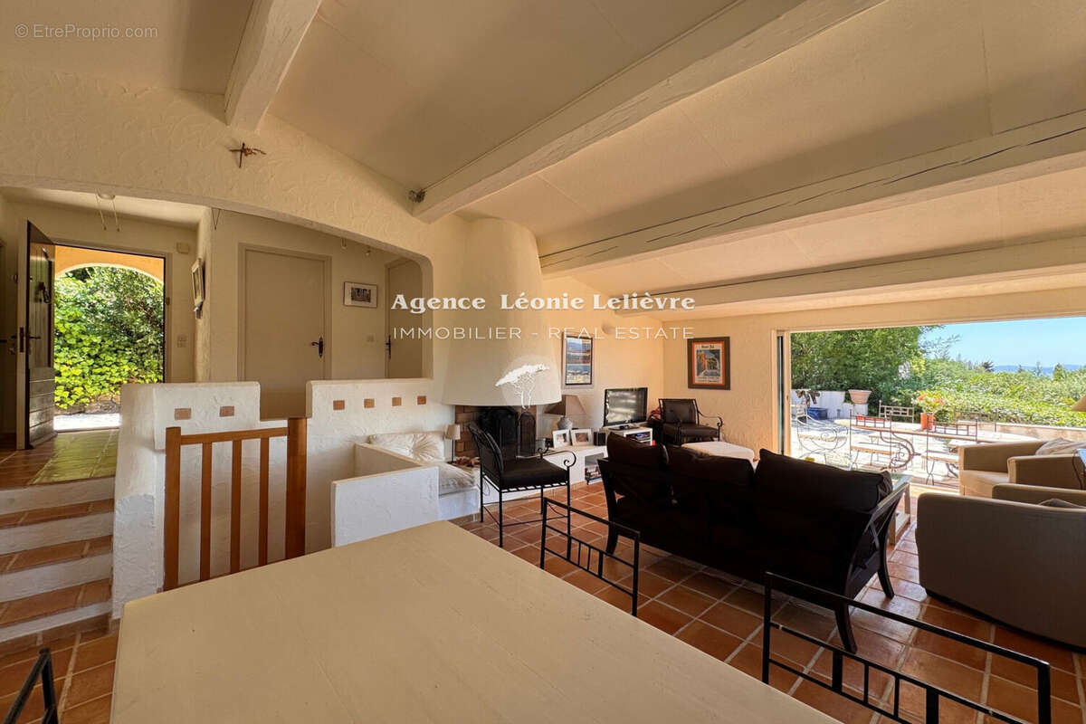 Maison à LES ISSAMBRES