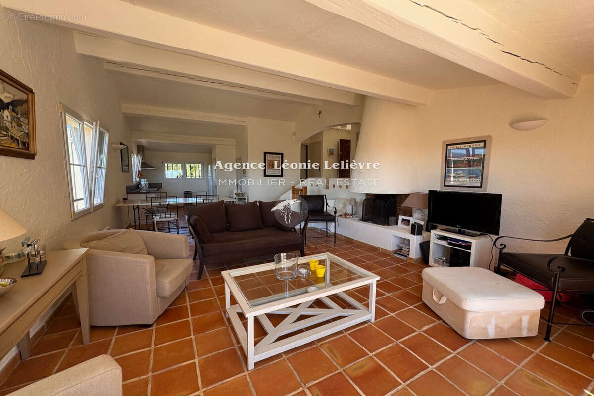 Maison à LES ISSAMBRES