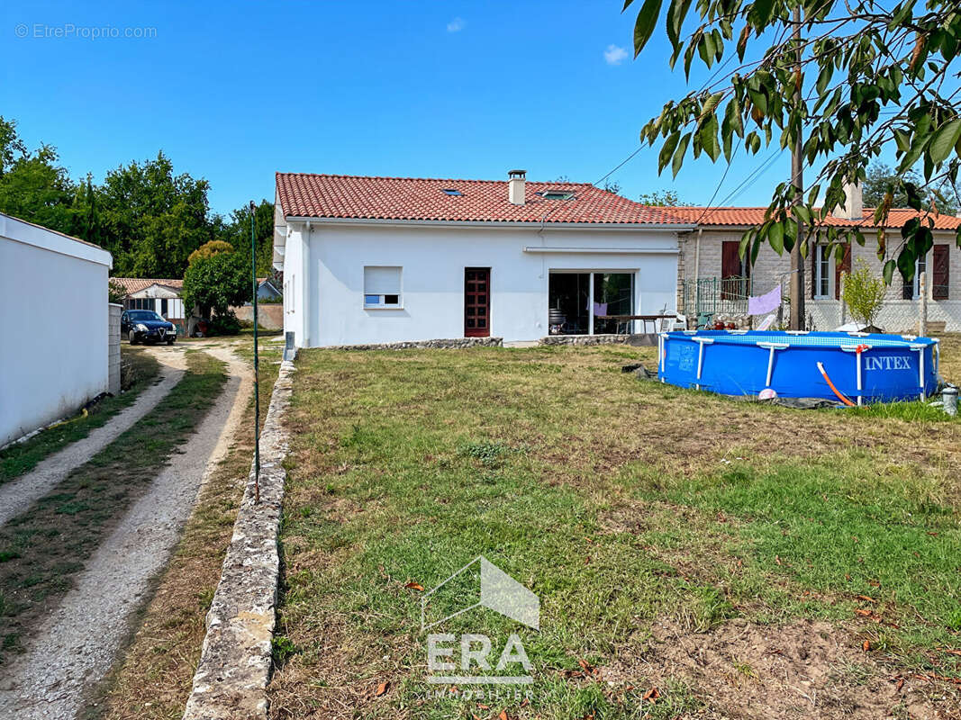 Maison à BLANQUEFORT